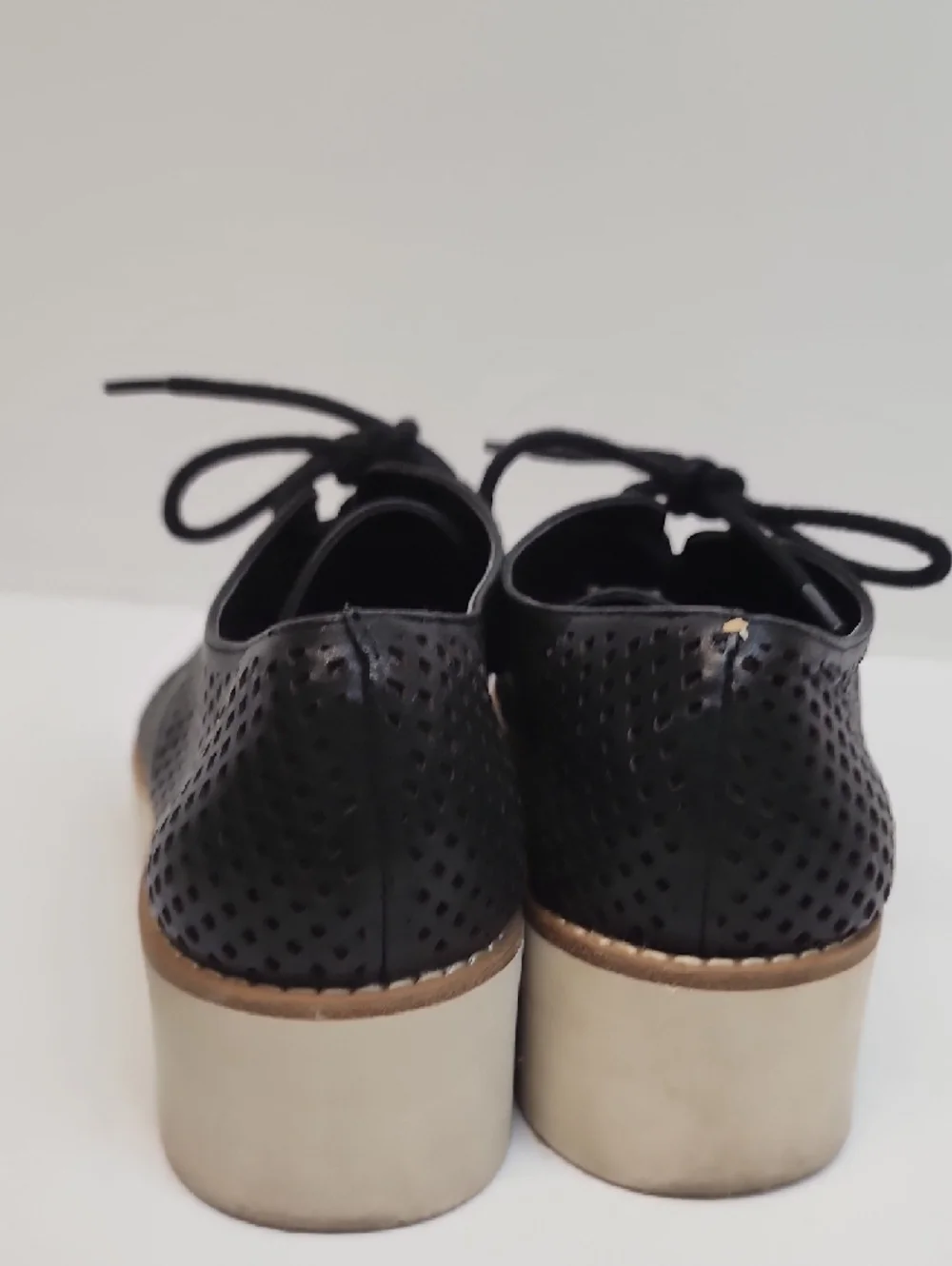 Vince Camuto vince camuto